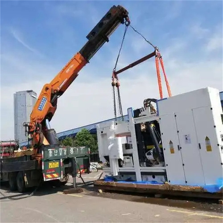 厚街镇附近小吊车联系方式|8-16吨|本地及时服务